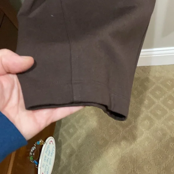 Never been worn Eileen Fisher set. Top is XL, bottom is medium sold as a set - Picture 8 of 9